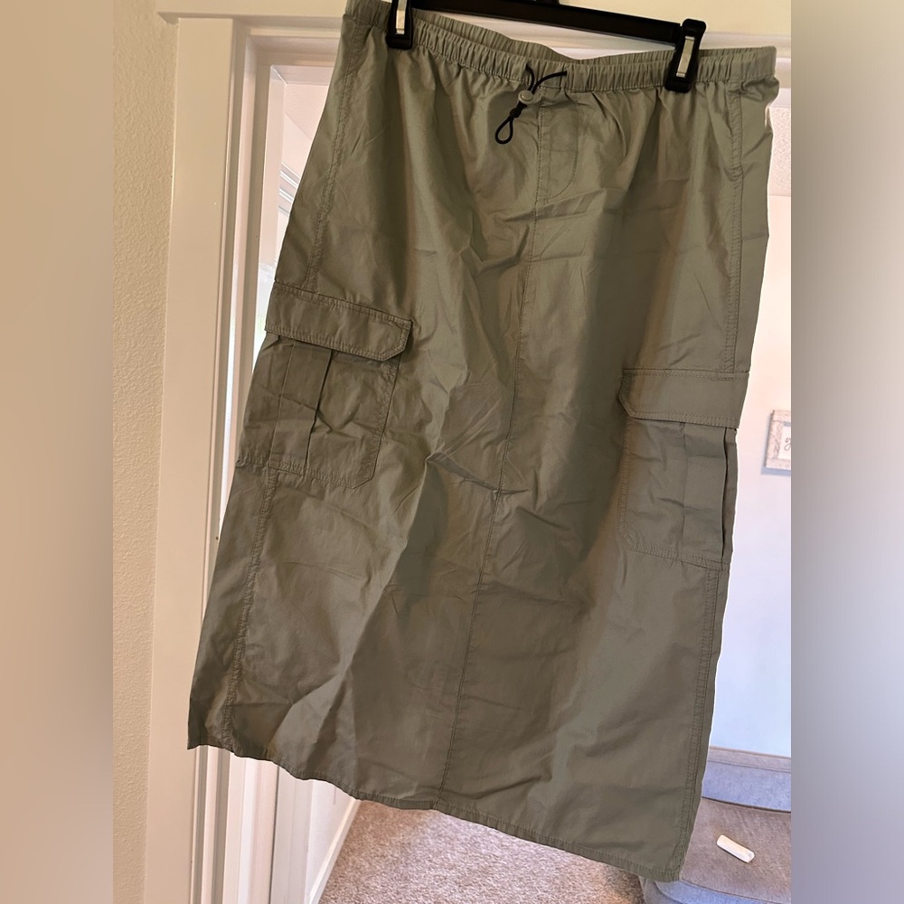 NWT Cargo style skirt